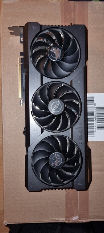 ASUS_TUF.Gaming_RTX.4070Ti.thumb.jpg.ad4b6ac542509e1cd1df955978b5244e.jpg